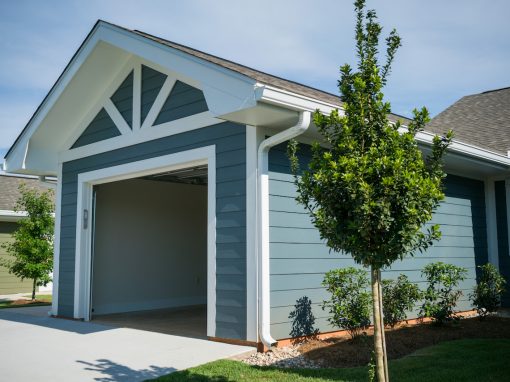 Cottage with garage